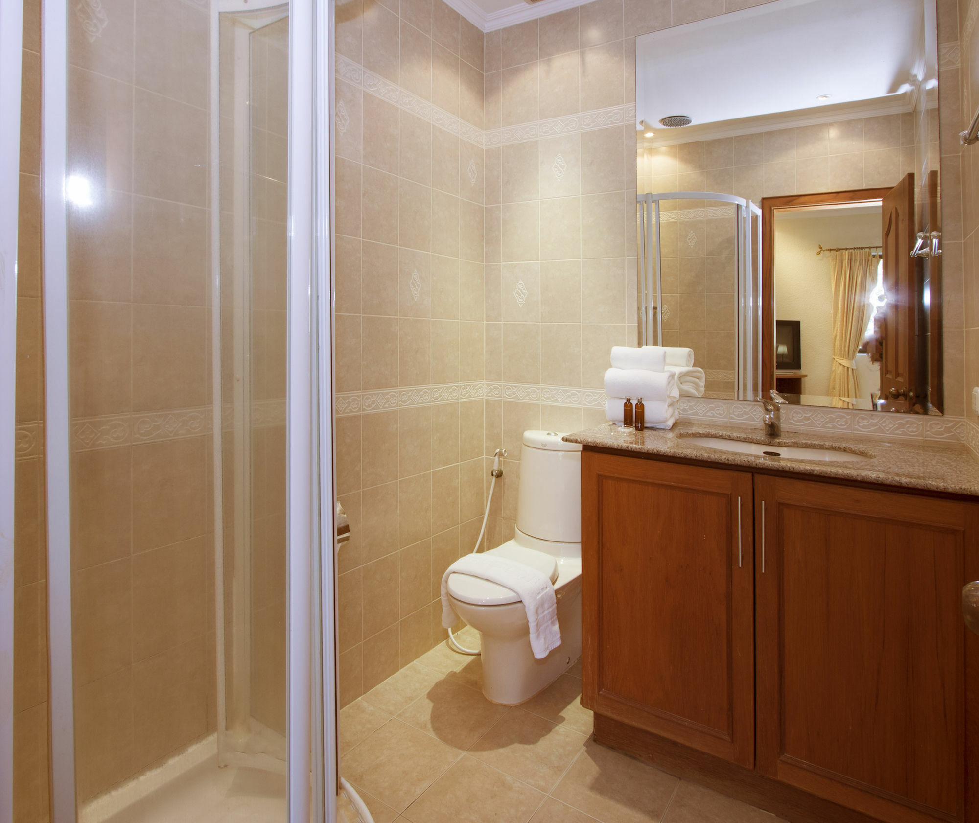 Ashford Villas Cosy Beach Pattaya Exterior foto